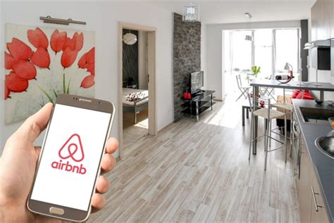 I spoke to airbnb and they weren't that helpful. بعد Airbnb… شركات سياحية نحو مقاطعة المستوطنات؟