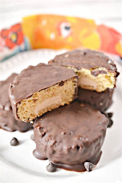 Get more cookie design inspo from smart cookie: Keto Ding Dongs - Super Yummy Low Carb Copycat Chocolate ...