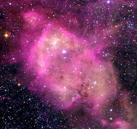 N 164 A Bright Emission Nebula In The Lmc Annes Astronomy News