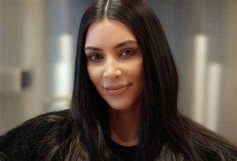 Kim Kardashian Makes Cr A Salad Cr Fashion Book