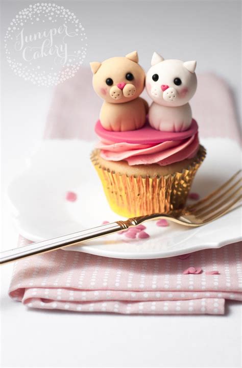 Sign up for buzzfeed's this week in cats newsletter and you'll get all the cutest kitty news every friday! Love Cats Valentine Cupcake Tutorial - Perfect For Your ...