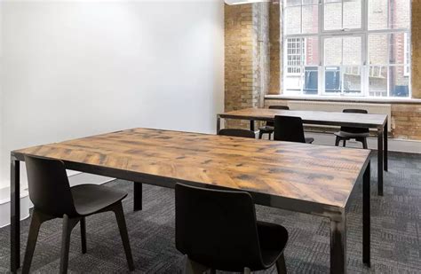 266 Sq Ft 25 Sq M Office To Rent At Clerkenwell Workshops Farringdon