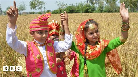 What Is Vaisakhi Or Baisakhi And How Is It Celebrated Bbc Newsround