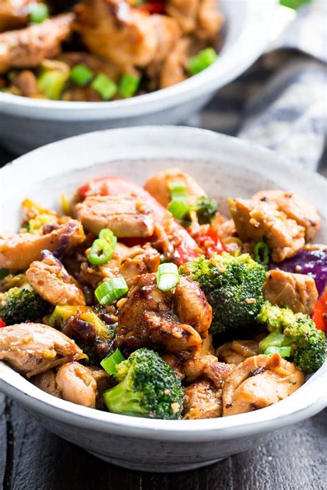 Heat remaining oil, then add the. Chicken Stir Fry with Veggies and Garlic Sauce {Paleo ...