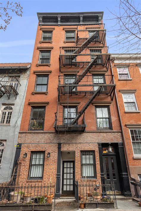 For $750K, this petite one-bedroom in the West Village feels like an