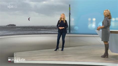 Es ist terrestrisch, über kabel und digital über satellit, sowie über zattoo zu empfangen. Maike Jäger beim 'Schleswig-Holstein Magazin' im NDR am 25 ...