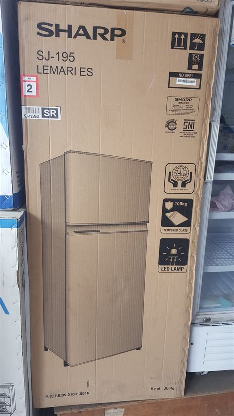 Kulkas 2 pintu terbaik 2020 dengan kapasitas besar dan hemat listrik. Jual LEMARI ES 2 PINTU SHARP SJ-195MD HARGA MURAH di lapak ...