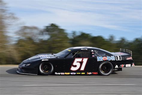 Per 2020 nascar late model rule book or latest edition. Teen Late Model driver Connor Okrzesik outduels Kyle Busch ...