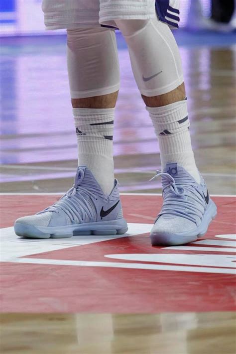 highlight luka doncic breaks some clipper ankles. Luka Doncic - Game shoes 🔥🔥 #KD10 📸: @emiliocobosc | Facebook