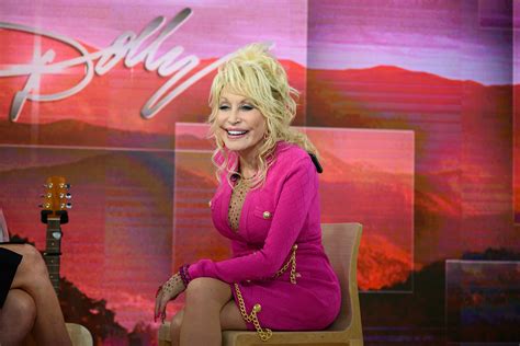 dolly parton s 9 to 5 super bowl commercial watch rolling stone