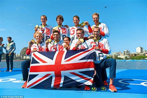 The Queen Will Honour Team Gb S Olympic Heroes Daily Mail Online