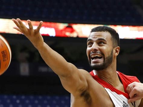 Jump to navigation jump to search. ALBA Berlin verpflichtet Nationalspieler Thiemann