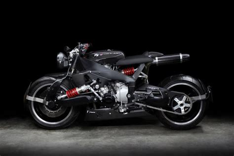 Lazareth menyematkan pencahayaan led yang mengelilingi lubang part tersebut. Lazareth's Brings a Yamaha YZF-R1 Crashed on the 'Babylon ...
