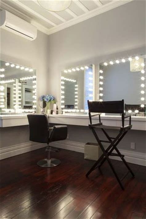 Neat And Clean Makeup Room Design Makeup Rooms Makeup Studio Decor