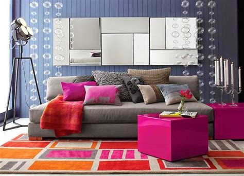 warna cat dinding ruang keluarga tips kombinasi warna terbaik model