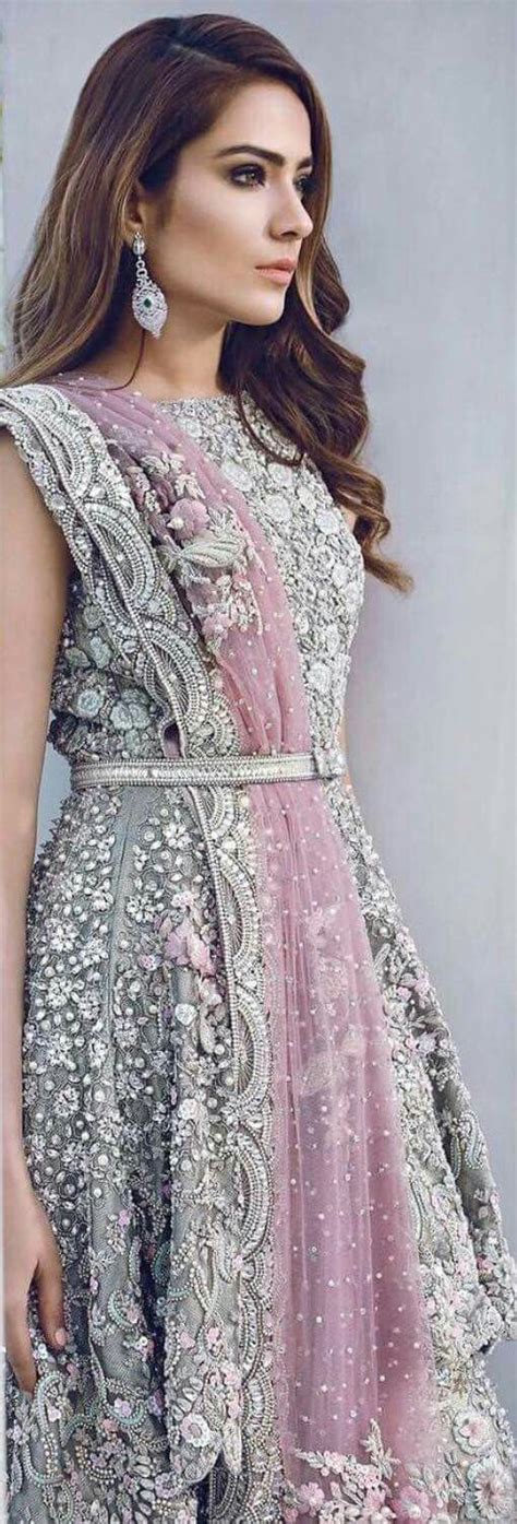 Pin By Mehak Siddiqui On Modelos Y Princesas Indian Wedding Dress