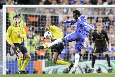 Barcelona stunned the blues in the 2009 champions league campaign. Images: Barcelona vs Chelsea, Champions League semi-final ...