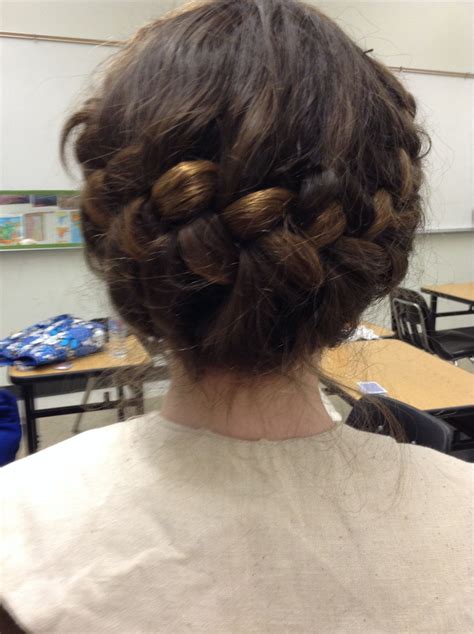 Another way to rock a braid around your head is by showcasing two side braids that meet at the back of your head. French braid around the head | French braid, Hair makeup ...