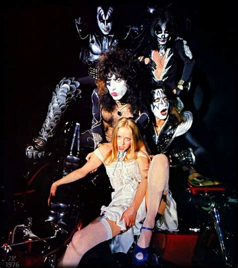 Paul Stanley Photo Kiss W Star Stowe Nyc April Kiss Band