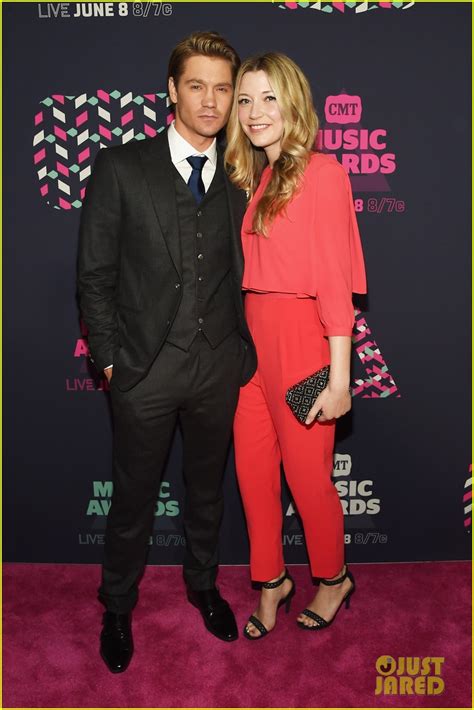 chad michael murray and sarah roemer attend cmt awards 2016 photo 3677379 chad michael murray