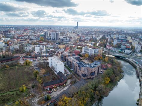 Kopalnia i elektrownia turów należą do spółki pge górnictwo i energetyka konwencjonalna, będącej częścią pge polskiej grupy energetycznej. Kępa Mieszczańska z lotu ptaka, Wrocław - zdjęcia