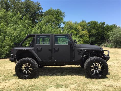 Would a white bed liner get destroyed or look terrible after a year or two? paint: White Rhino Liner Paint Job