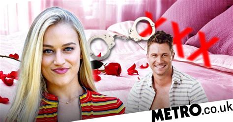 Neighbours Spoilers Awkward Sex Blunder For Mark And Roxy Metro News
