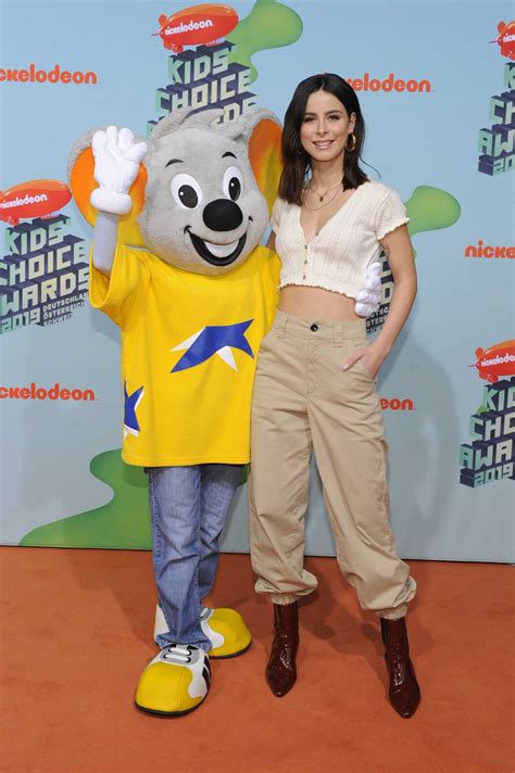 Lena Meyer Landrut Attends 2019 Nickelodeon Kids Choice Awards In Rust