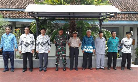 Untuk para rekan guru bimbingan konseling (bk) yang belum punya atau belum menyusun karena kesibukan dan kegiatannya berikut ini saya sharing tentang silabus, program tahunan dan rpl bk untuk tingkat sma kelas 10,11 dan 12 edisi terbaru revisi 2017. Slabus Guru Bk Tingkat Sma : Seleksi Olimpiade Sains ...