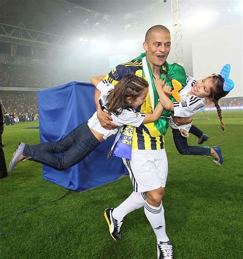 Alex de souza'nın resmi facebook sayfasına hoşgeldiniz! Alex de Souza, Fenerbahçe'ye dönecek mi? - Sayfa 1 ...