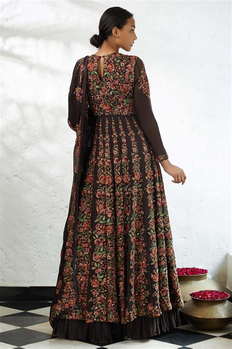 buy embroidered kurta lehenga set by nakul sen at aza fashions