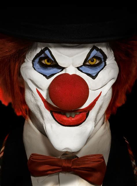 Un maquillage de clown terrifiant idéal pour Halloween. | Maquillage