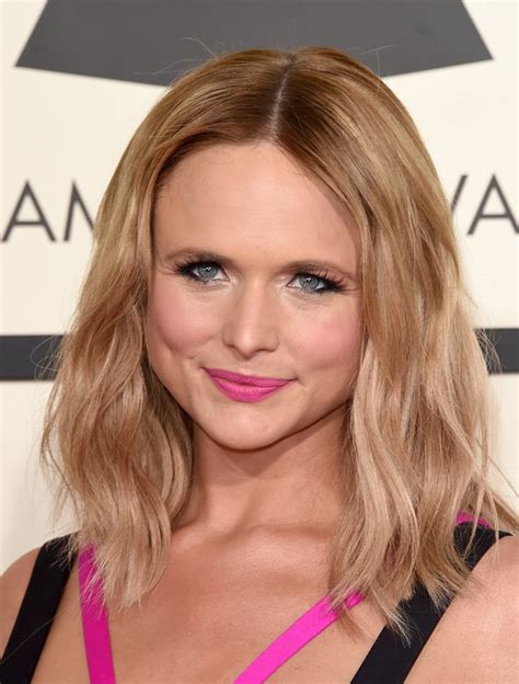 Miranda Lambert Hair And Makeup At The Grammys 2015 Red Carpet