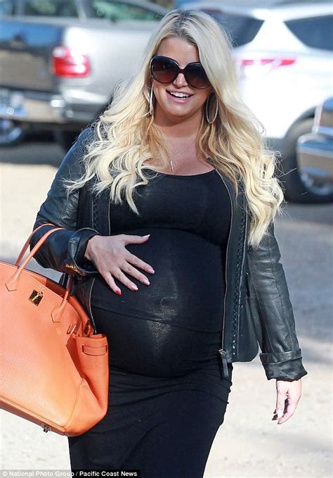 Jessica Simpson Puts Her Maternity Wear To The Test Showing Off Her