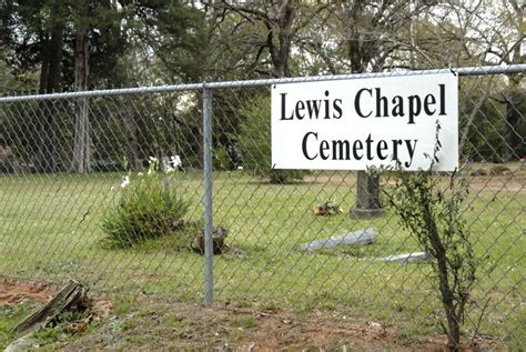 Lewis Chapel Cemetery In Longview Texas Find A Grave Cemetery