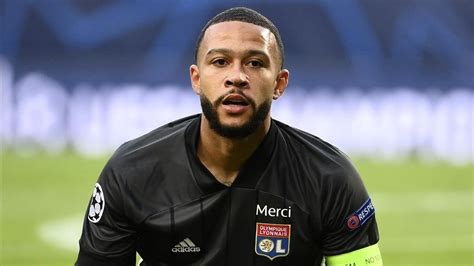 Memphis depay (born 13 february 1994) is a dutch footballer who plays as a centre forward for french club olympique lyonnais, and the netherlands national team. Memphis Depay, candidato a sustituir a Luis Suárez