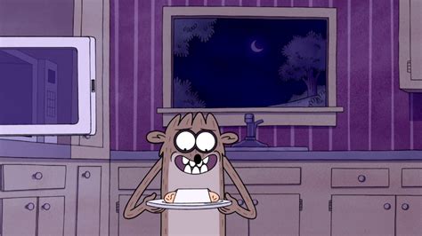Image S6e08007 Rigby Holding His Pizza Pouchpng Regular Show Wiki
