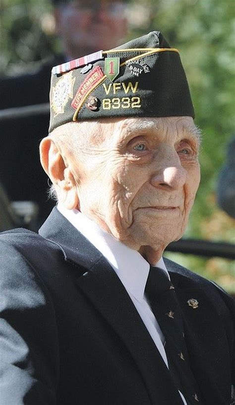 World War Ii Veteran Who Landed On Beaches Of Normandy Took Down German Tank Dies At 96