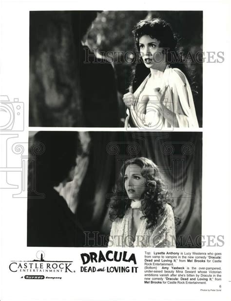 Press Photo Lysette Anthony And Amy Yasbeck In Dracula Dead And Loving