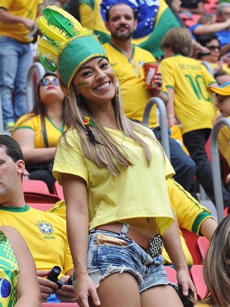 Hottest Fans Of The 2014 World Cup Hot Football Fans Football Fans