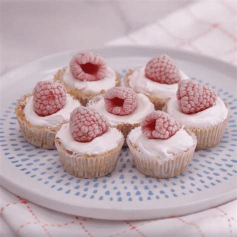 Stir with a wooden spoon until smooth and incorporated. Frozen Mini Key Lime Pie Bites - Daisy Brand - Sour Cream ...