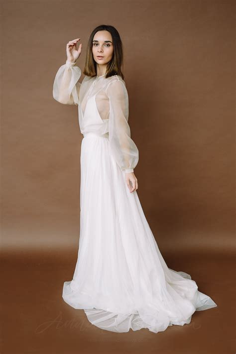 So shouldn't your dress switch things up, too? Non traditional wedding dress - Olimpia | Anna Skoblikova