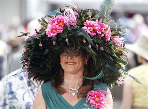 Crazy Hats At The Kentucky Derby 28 Pics