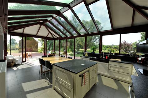 Van veranda tot tuinkamer, willems veranda's bouwt uw woonuitbreiding op maat. Agrandir sa maison avec une véranda : quelle est la ...