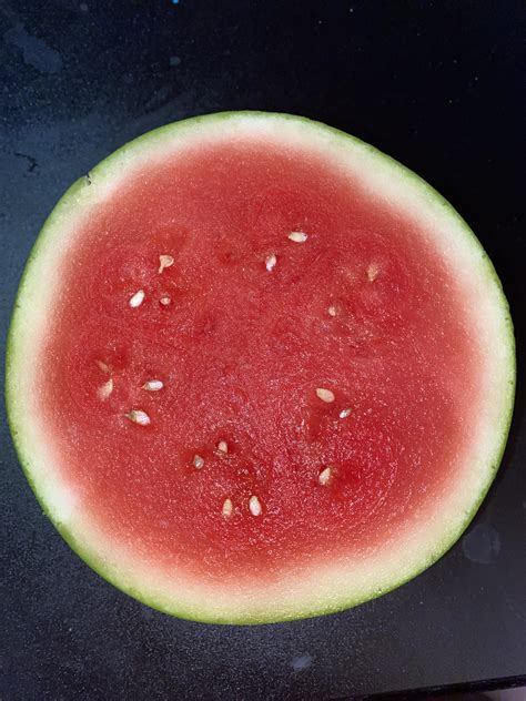 How Clean This Watermelon Cut In Half Roddlysatisfying