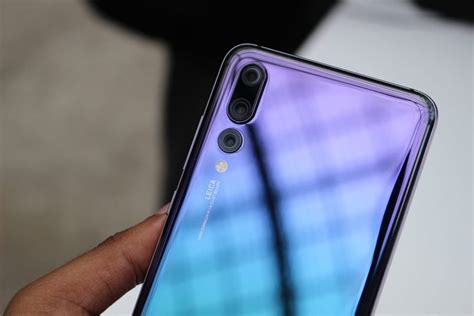 Twilight looks absolutely beautiful in just about any lighting condition, and actually looks almost solid blue under sunlight. Huawei P20 Pro Dalam Pilihan Warna Twilight Bakal ...