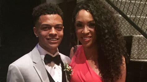 Ohio Teen Takes His Mom To Prom Since She Never Attended Her Own Abc News