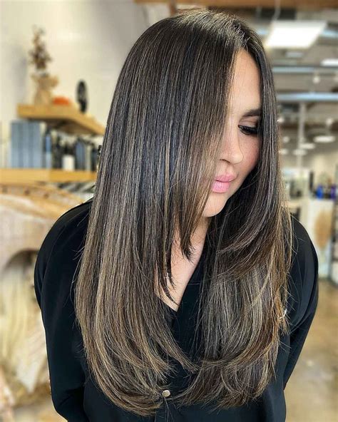 40 Stunning Haircuts With Long Layers For Straight Hair Straight Layered Hair Straight