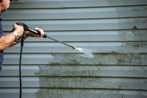 Things To Consider Before Buying Vinyl Siding Cleaner Techicy