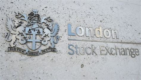 Ftse 100 Plunges 2352 Sparking Fears Of Bear Market In Yet Another Omen Of Decline Personal